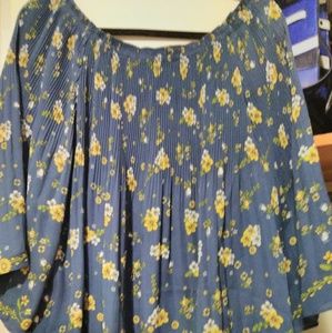 Gorgeous floral shirt